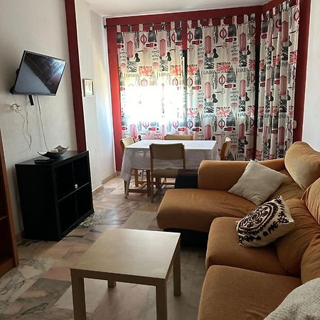 Apartamento Cerca Del Aereopuerto Севілья Екстер'єр фото